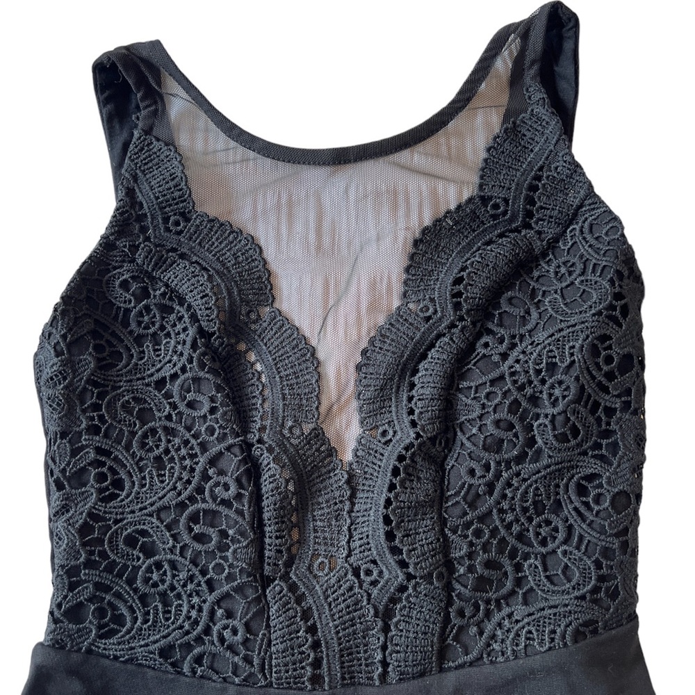 Lulu’s Black Lace Skater Dress XS - Picture 6 of 7